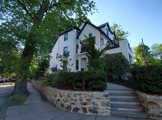 101-103 Abbottsford Rd #2, Brookline, MA 02446