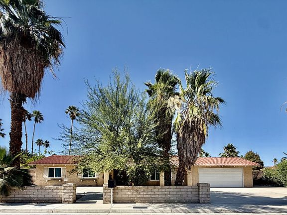 2nd image of 2450 Tamarisk Rd