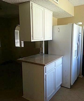 3rd image of 2709 Chariot Ln