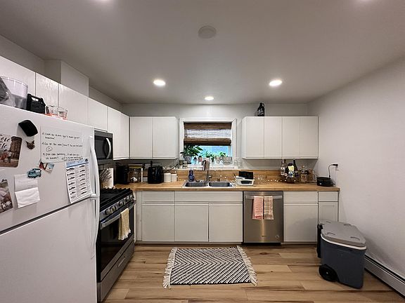3rd image of 2116 Fairbanks St #3