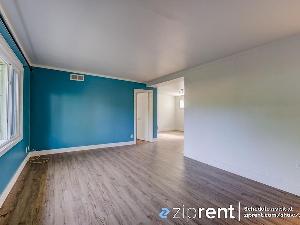 1st image of 40 Ash Ave #40