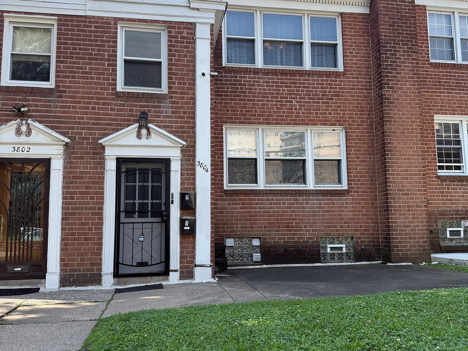 Studio, 500 sqft, $1,000 — Photo 1