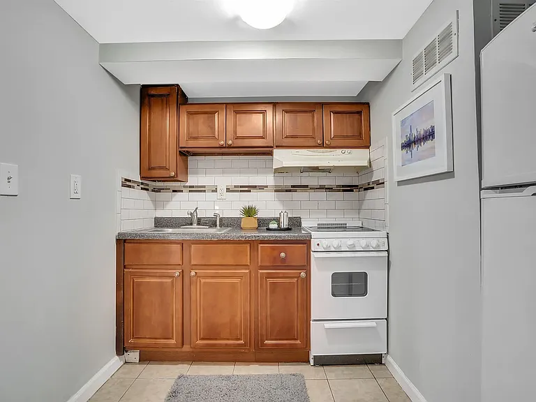403 Liberty Ave #1 — Photo 3