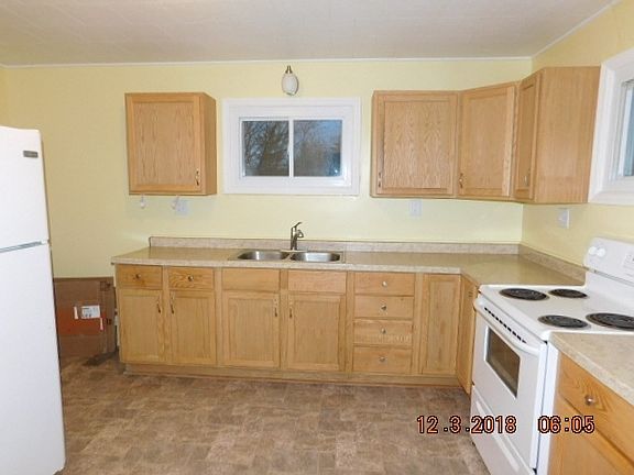 4th image of 1110 W Conger St