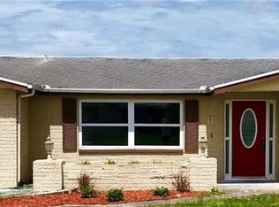 10735 Leeds Rd, Port Richey, FL 34668