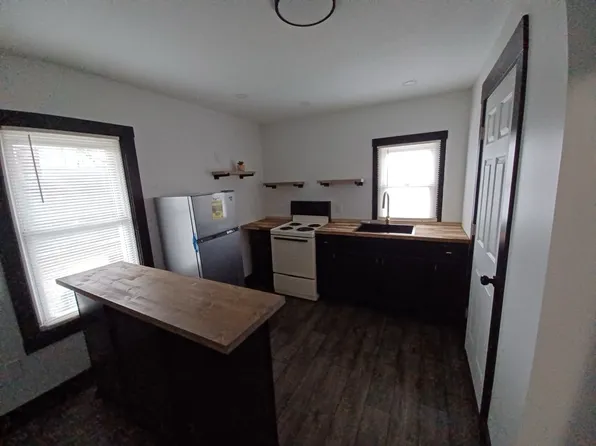 1723 J St #5, Bedford, IN 47421