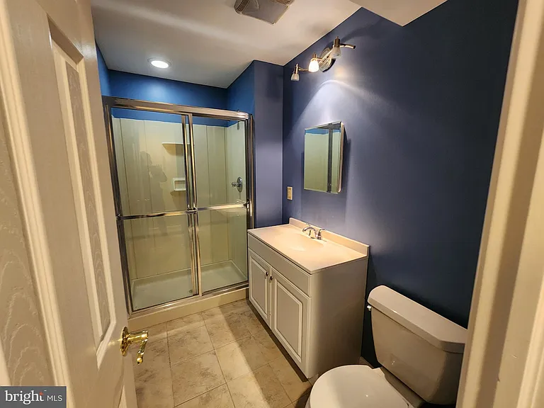 254 Sayre Dr — Photo 23
