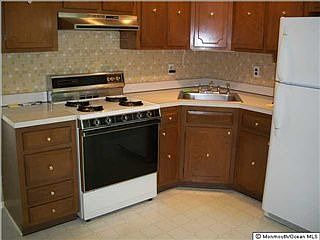 2nd image of 10 Bellflower Ct