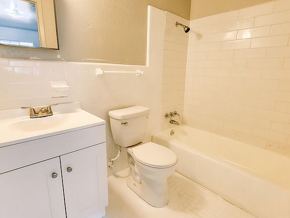 3rd image of 1702 N 8th St #5
