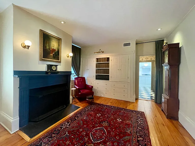 24 Chestnut St #2 — Photo 32