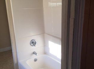1 River Ave APT 4, Gardiner, ME 04345