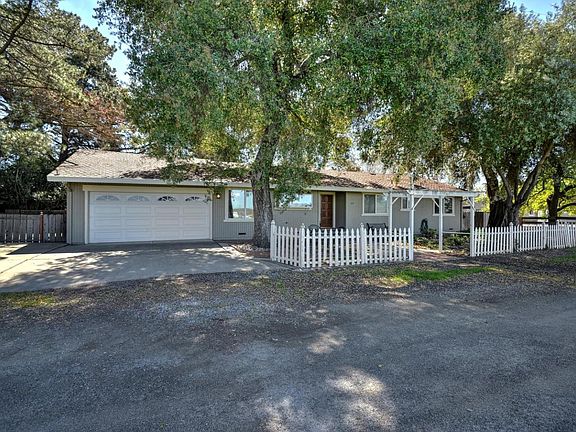 3rd image of 180 Koyanngi Ave