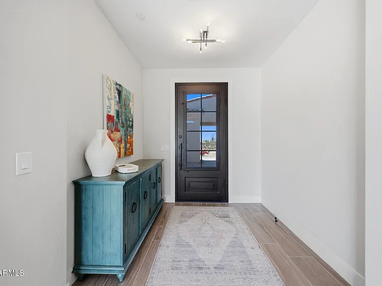 6896 E Lomas Verdes Dr — Photo 1