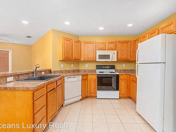 5th image of 1212 San Jose Blvd