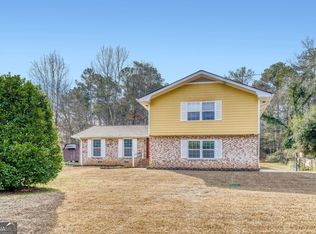 2201 Colonial Oak Way, Stone Mountain, GA 30087