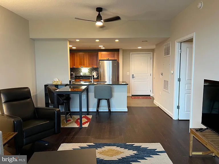 2451 Midtown Ave #606 — Photo 22