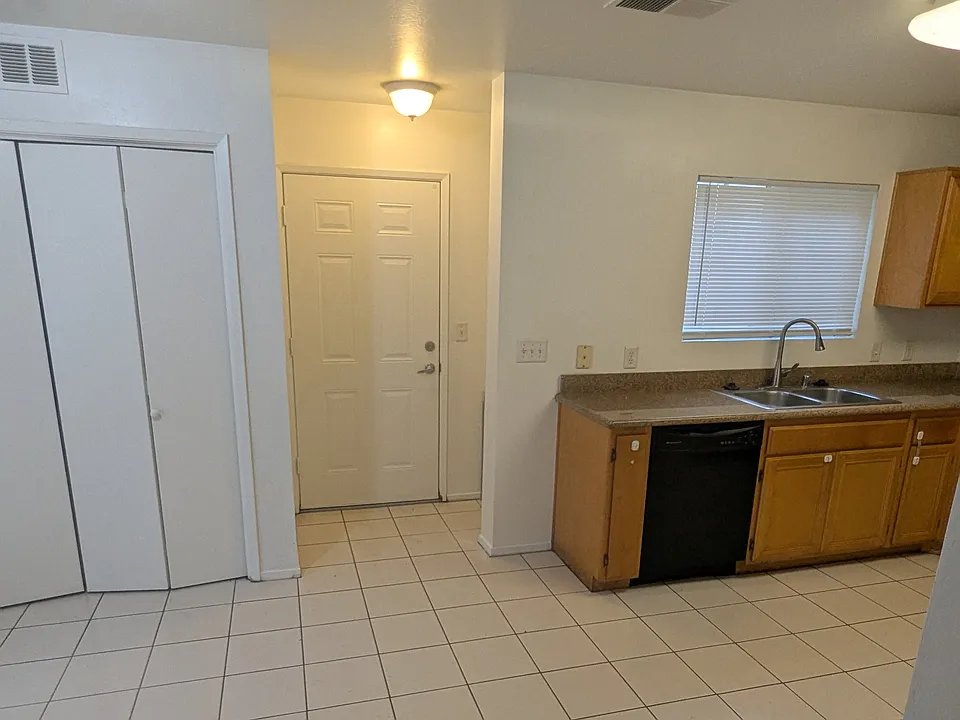 600 E Hosking Ave #56C