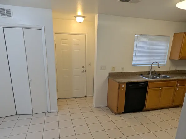 600 E Hosking Ave, Bakersfield, CA