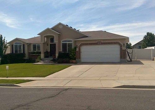 2nd image of 5061 W Cherry Laurel Ln