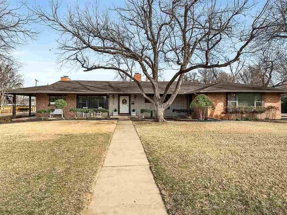 1st image of 2103 Hiawatha Blvd