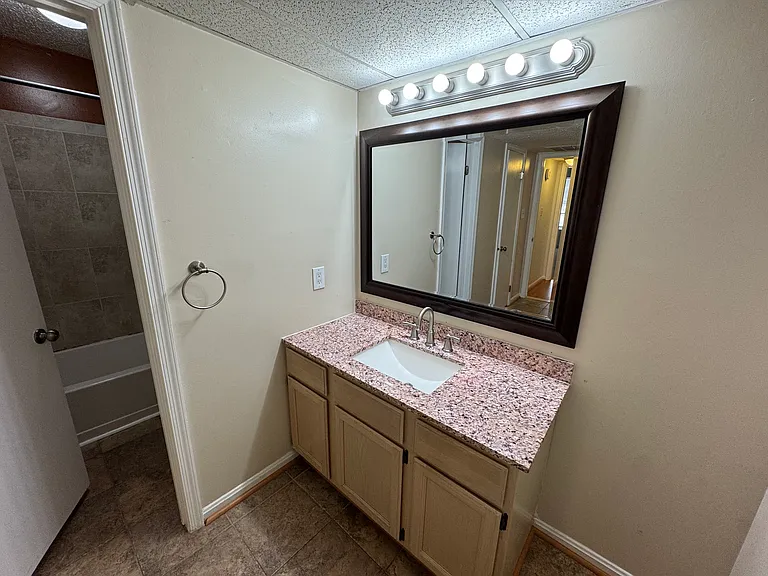 3101 Patrick Henry Dr #132 — Photo 38