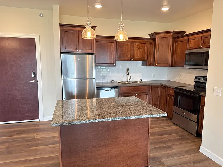 Red Earth Apartments- On Lake Butte Des Morts — Photo 22