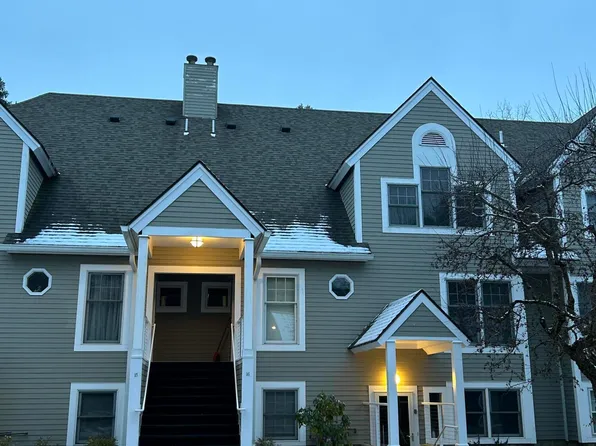 80 Taconic Ave APT 16, Great Barrington, MA 01230