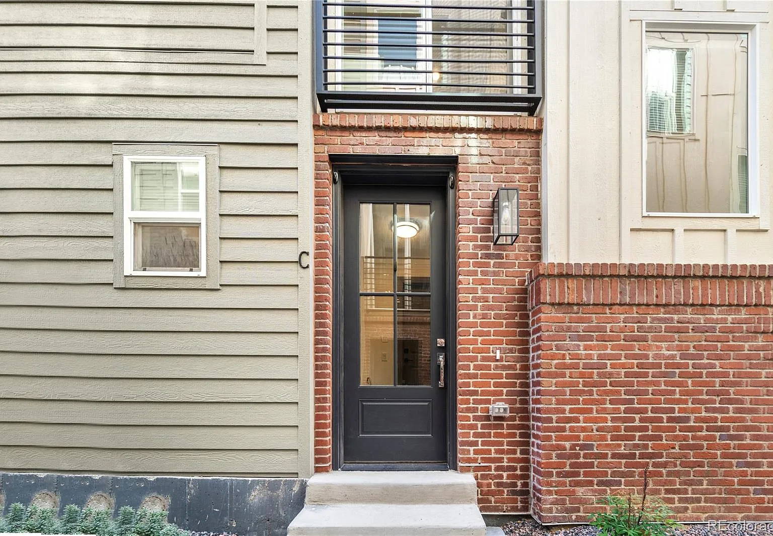 Hampden Avenue Townhomes — Photo 4