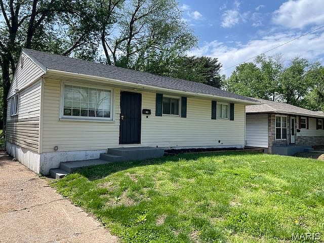 1st image of 146 Roderick Dr