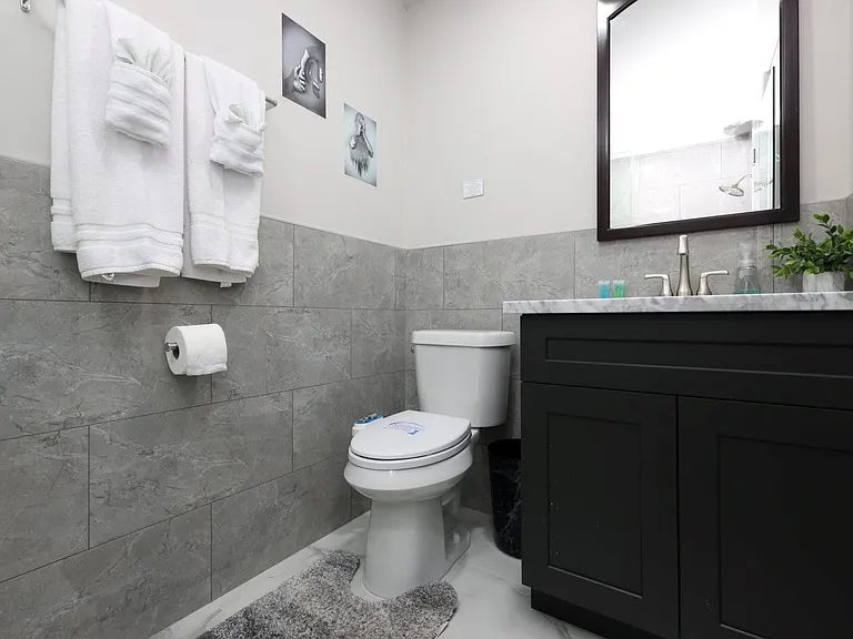 9715 Riddlewood Ln — Photo 8