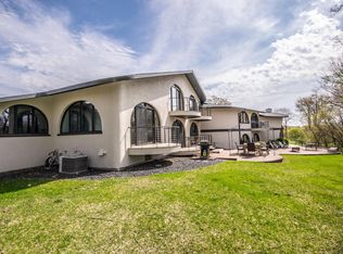 4455 Club Dr, Slinger, WI 53086