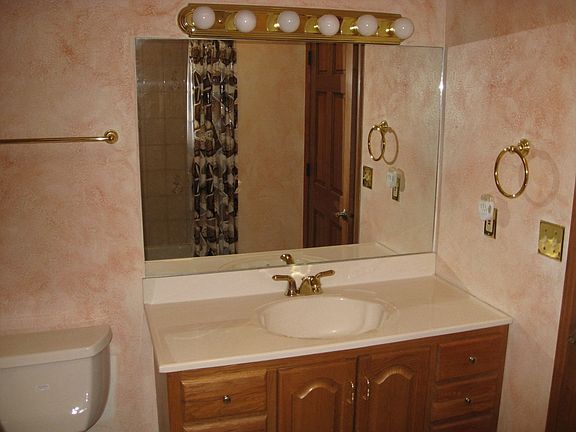 2nd Bathroom Upstairs