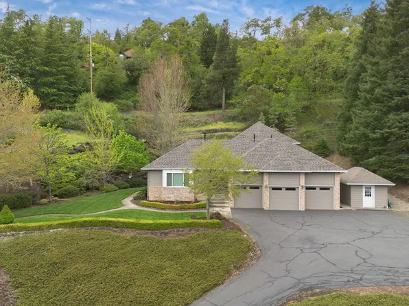 2867 NW Kline St, Roseburg, OR 97471