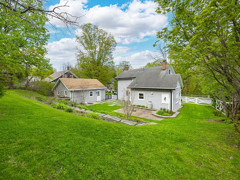 5 Valley Farm Rd — Photo 25