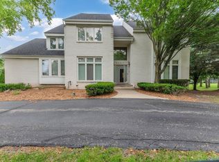 6297 Nicholas Dr, West Bloomfield, MI 48322