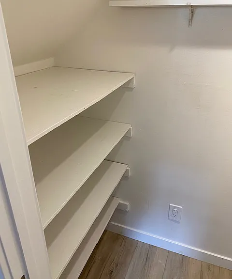 Kitchen pantry