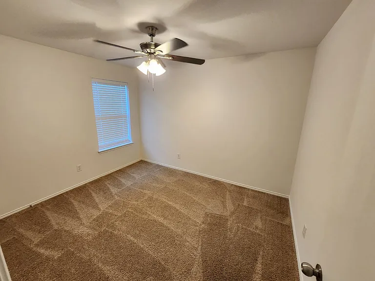 1203 Pine Forest Dr — Photo 8