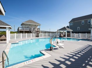 000 Hampton Colony Circle, North Topsail Beach, NC 28460