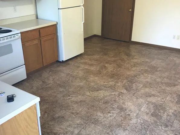 208 Truman St, Knob Noster, MO 65336