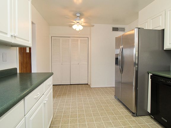 5th image of 316 Clairemont Dr