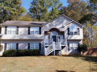 552 Dallas St, Hiram, GA 30141