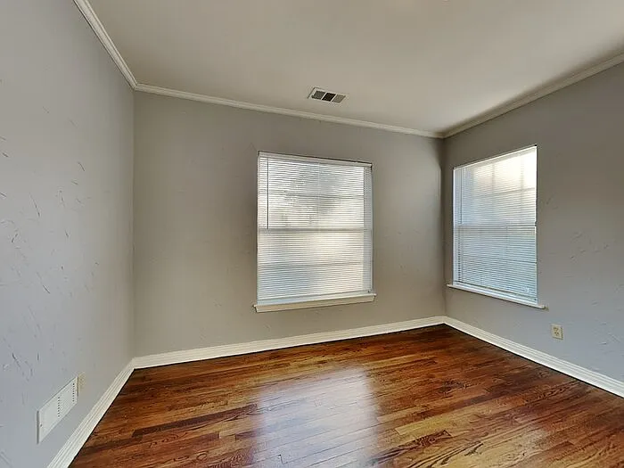 2621 Saturn Rd — Photo 11