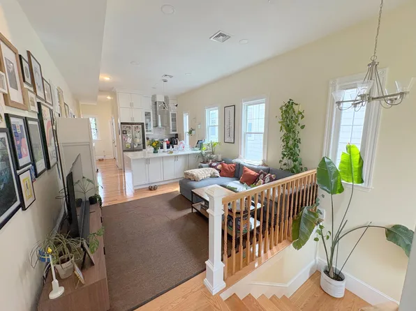 32 Putnam Ave, Cambridge, MA