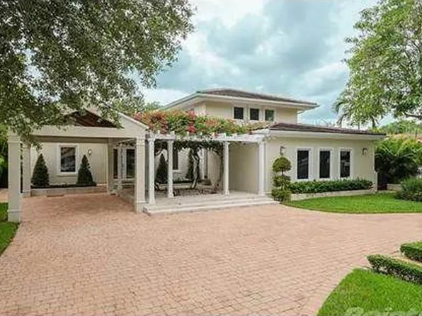 2910 Granada Blvd, Coral Gables, FL 33134