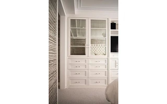 Sold by Douglas Elliman | media 22