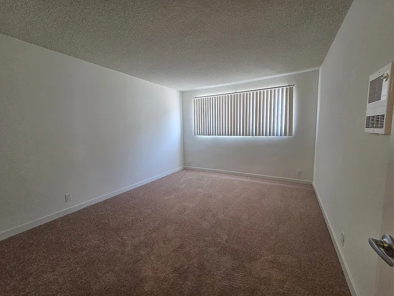 5230 Newcastle Ave #134 — Photo 10