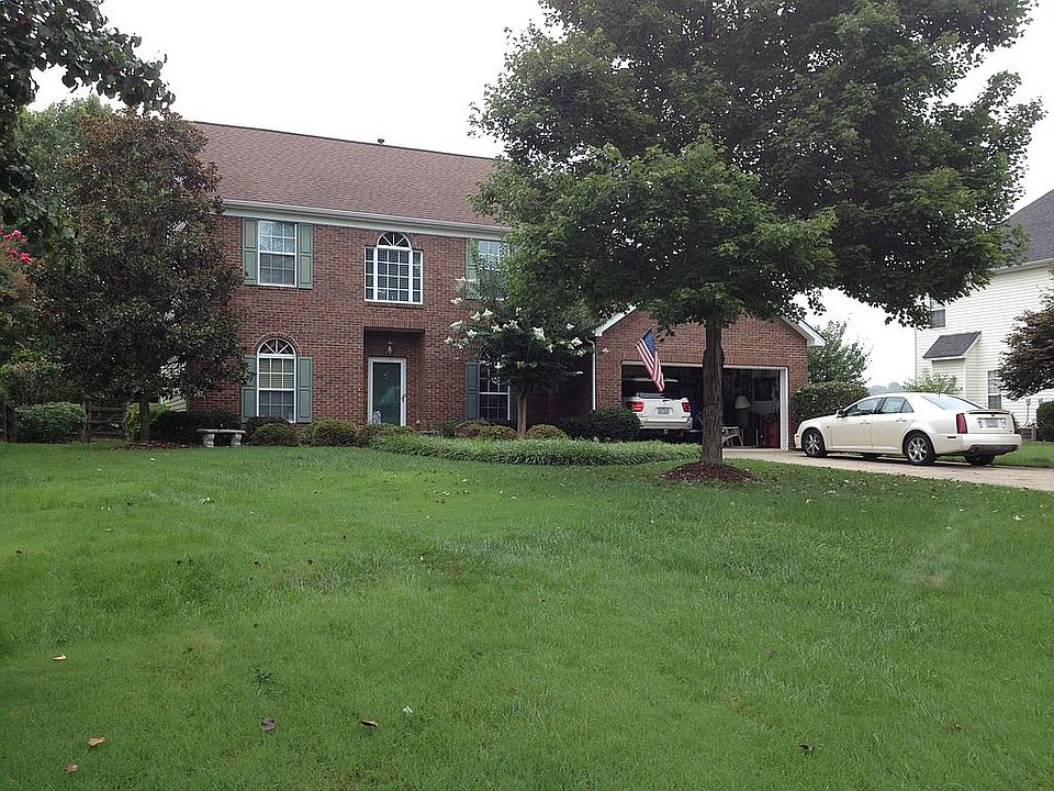 2nd image of 160 Chandeleur Dr