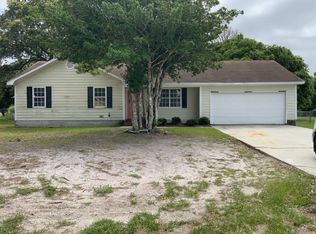 203 S Ginger Dr, Hubert, NC 28539