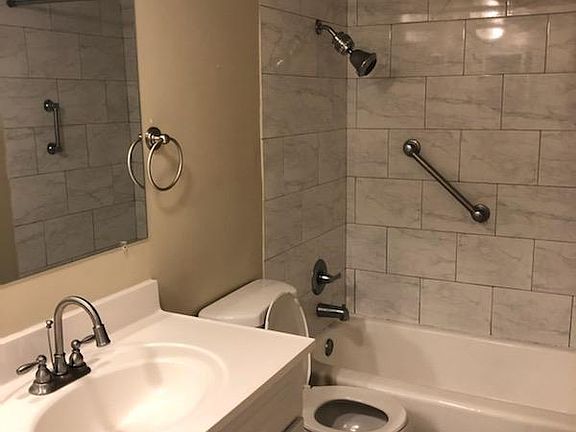 4th image of 440 S Oxford Ave APT 10