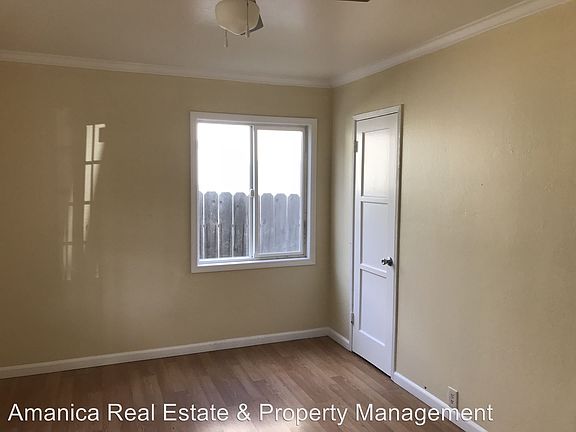 5th image of 25561 Amanda St